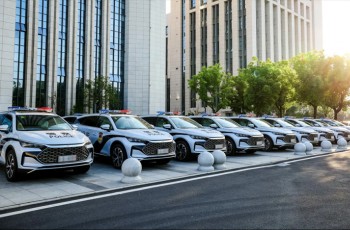 开缤果新年更BINGO！缤果家族×良品铺子携手共赴缤纷年味之旅