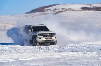 内外饰曝光！吉利首款AI全地形硬核SUV 吉利银河战舰700来了